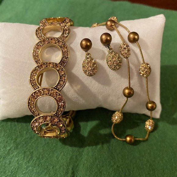 Monet jewelry collection - Picture 2 of 8